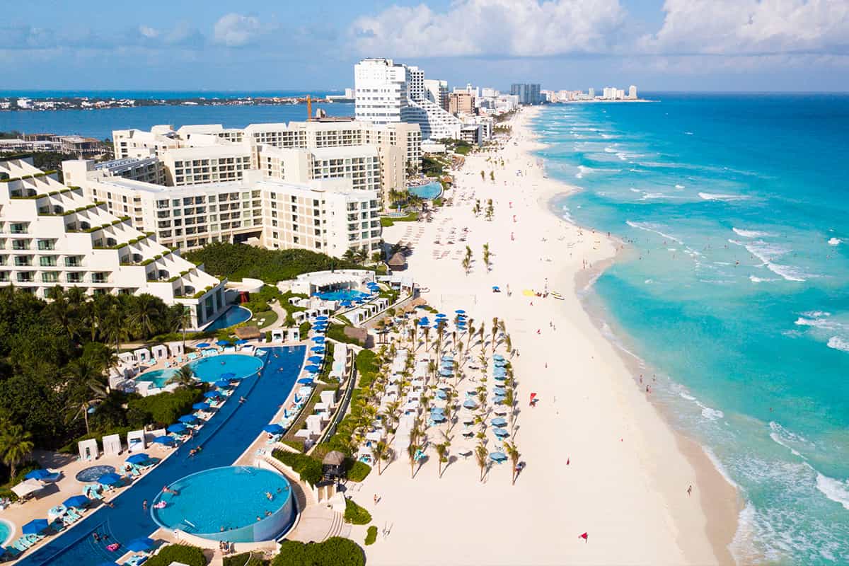 how to travel in cancun mexico